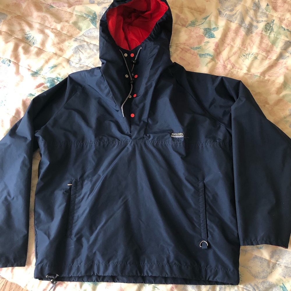 Vintage White Sierra Hooded Windbreaker Rain Jacket in Navy and Red - Large